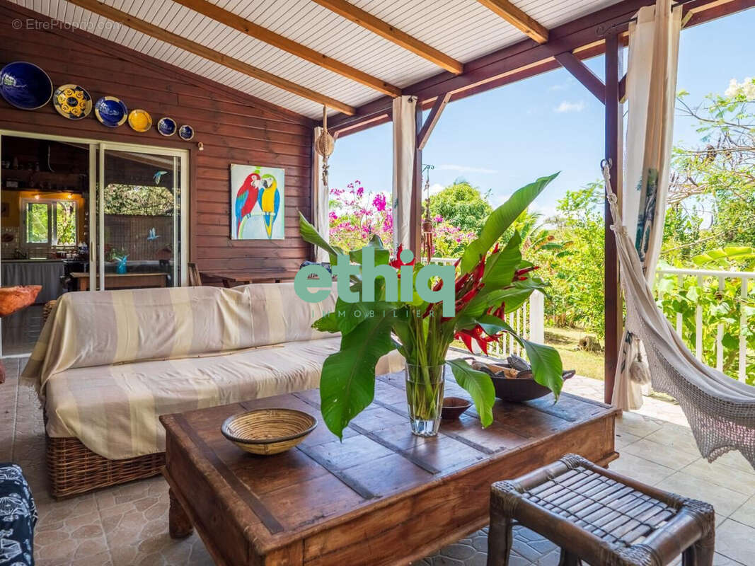 Maison à GRAND-BOURG