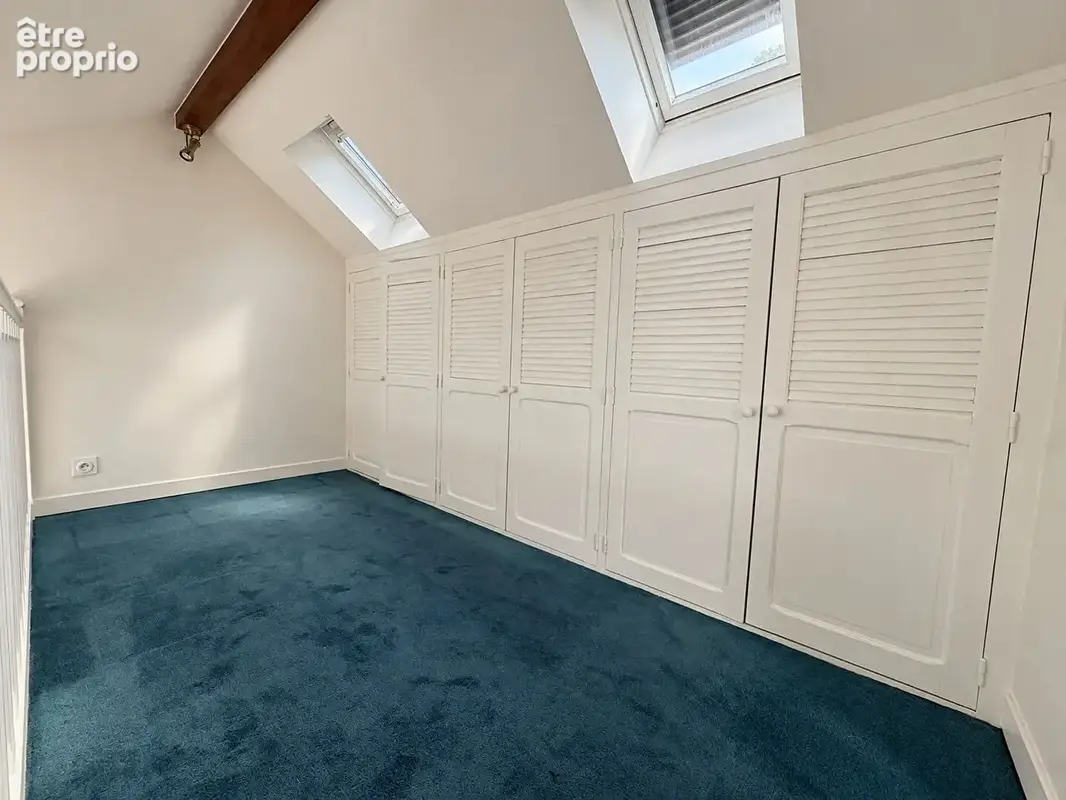 Maison mitoyenne en pierre rénovée avec 3 chambres et Garage - photo 14