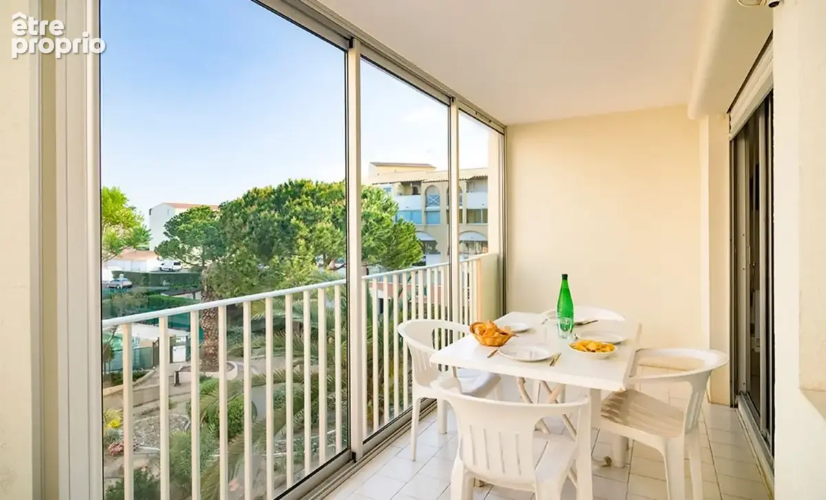 Appartement meublé avec cabine fermée – loggia 10m² – piscine & parking – le cap d'agde - photo 7