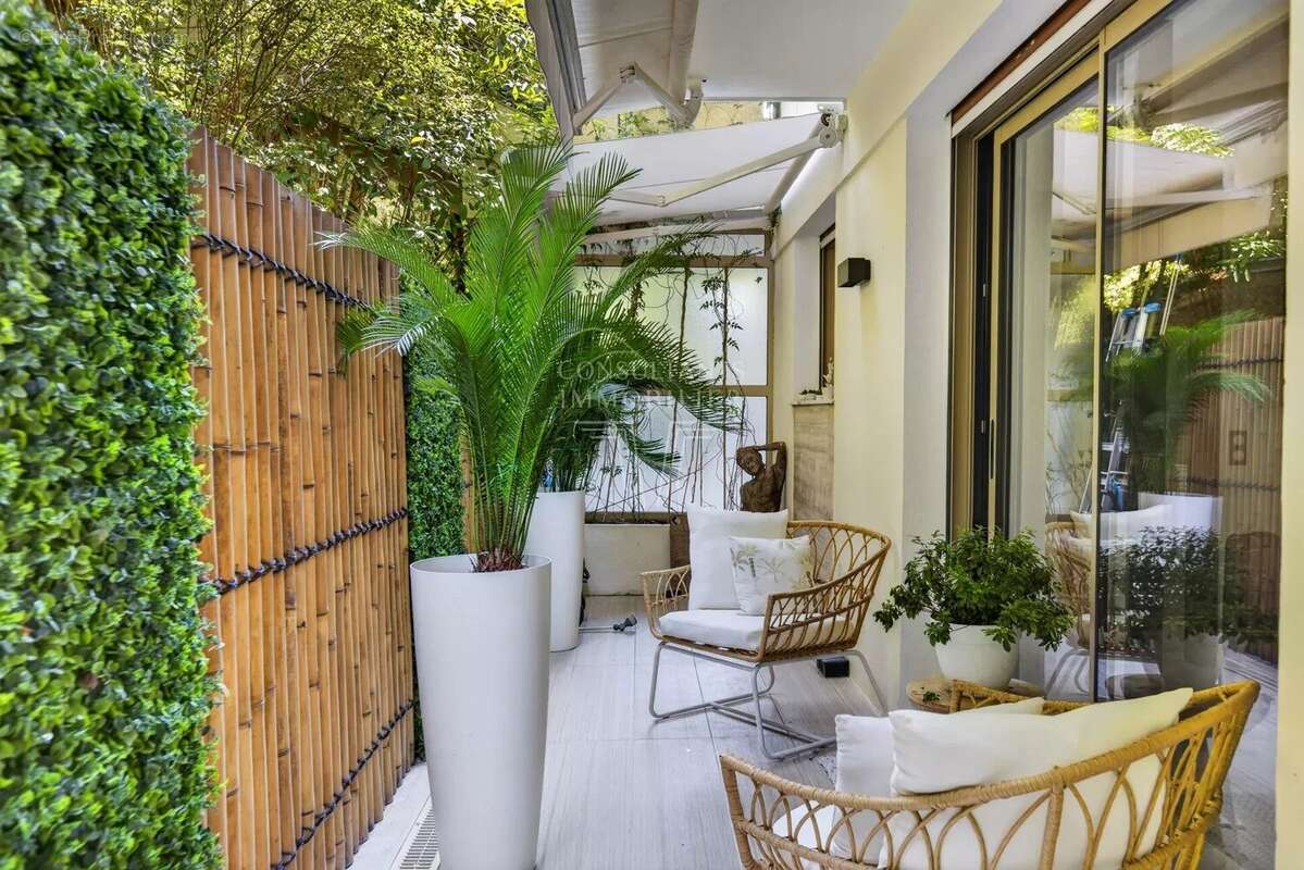 Appartement d'exception en rez-de-jardin. - photo 18