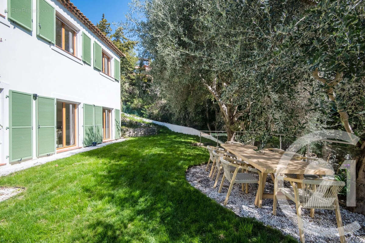 Maison à LA TURBIE