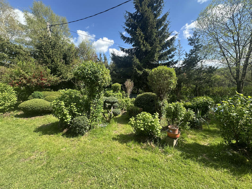 Maison à PRESAILLES