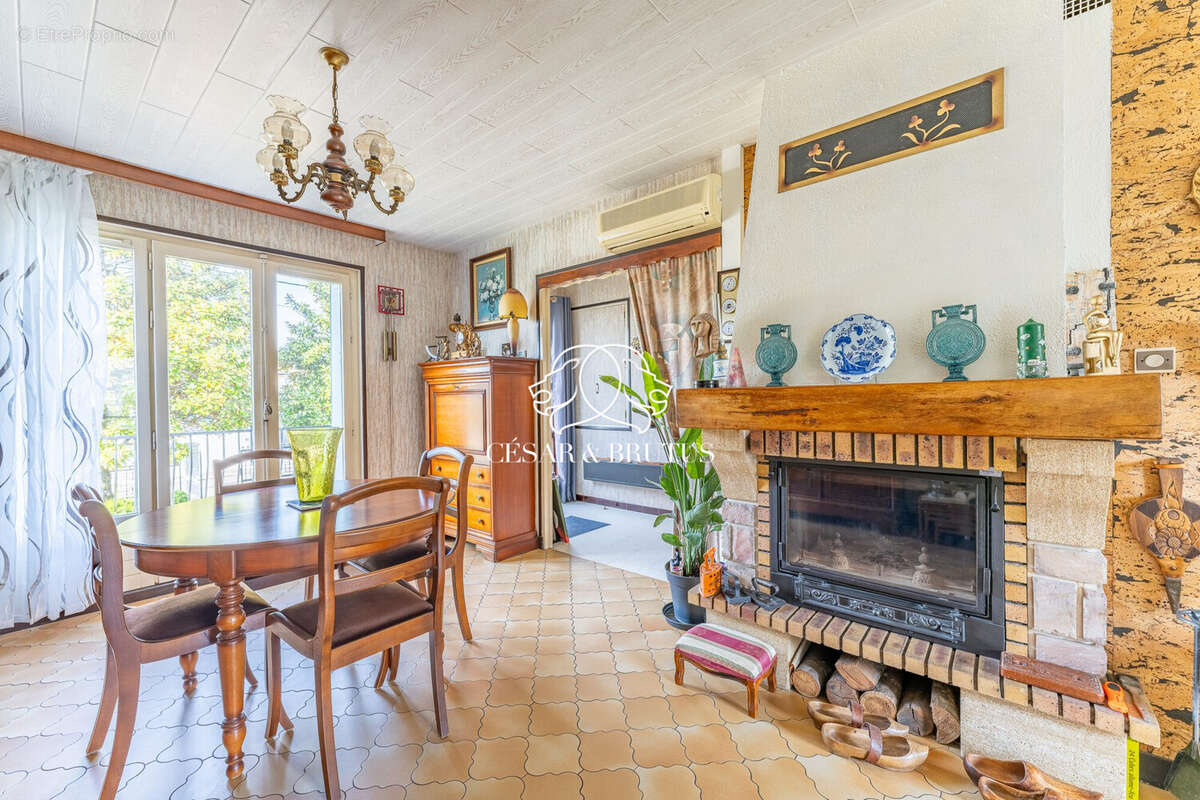 Maison 82 m² à Saint-Priest  - photo 5