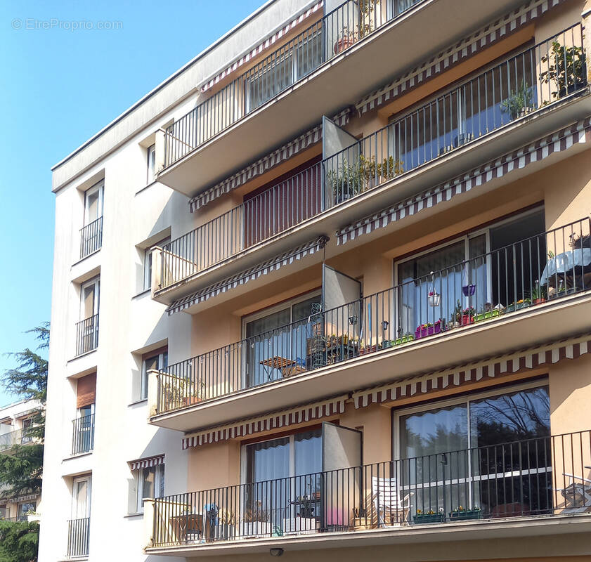 Appartement à SOISY-SUR-SEINE
