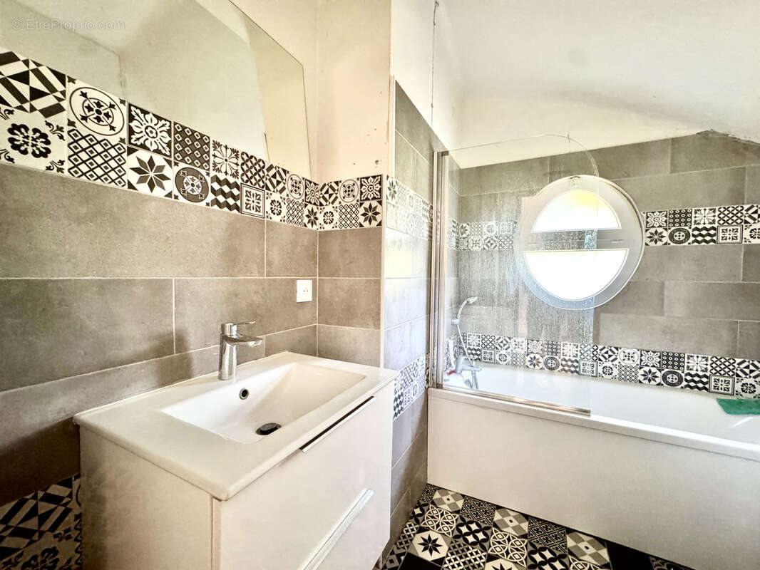 Appartement à MARSEILLE-13E