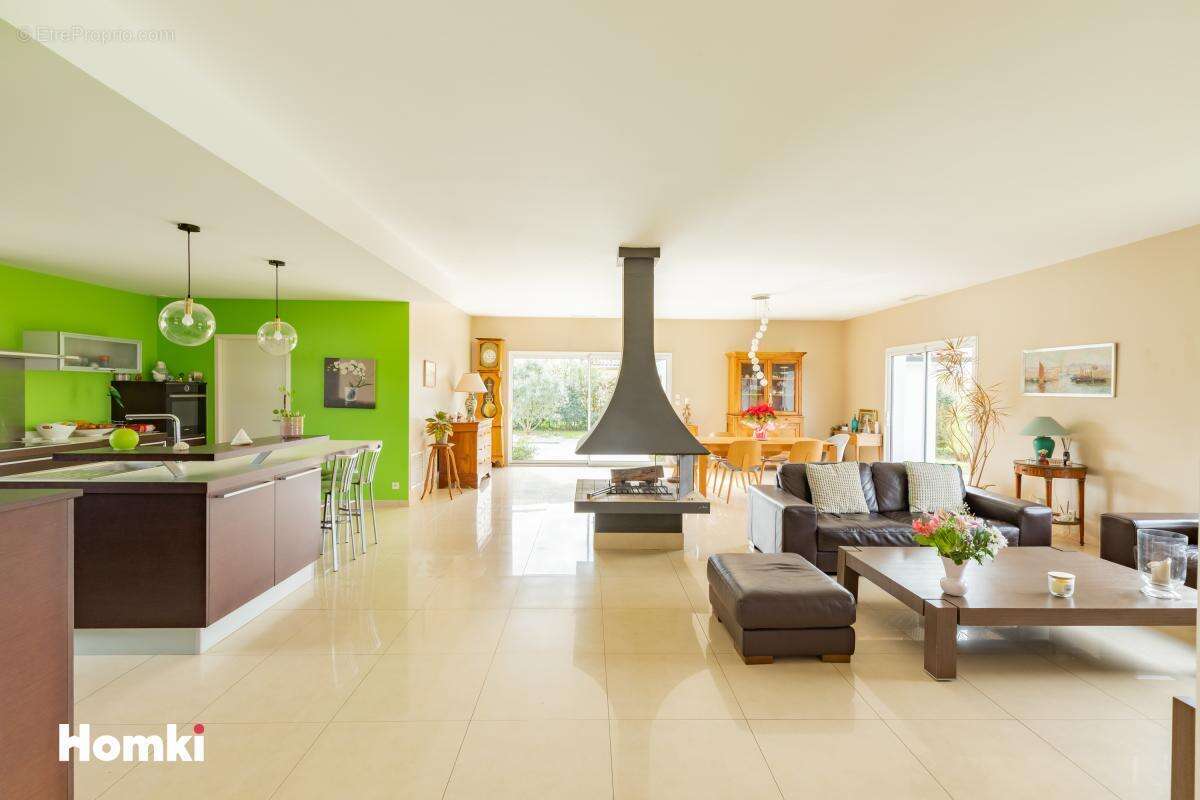 Maison à PECHBONNIEU