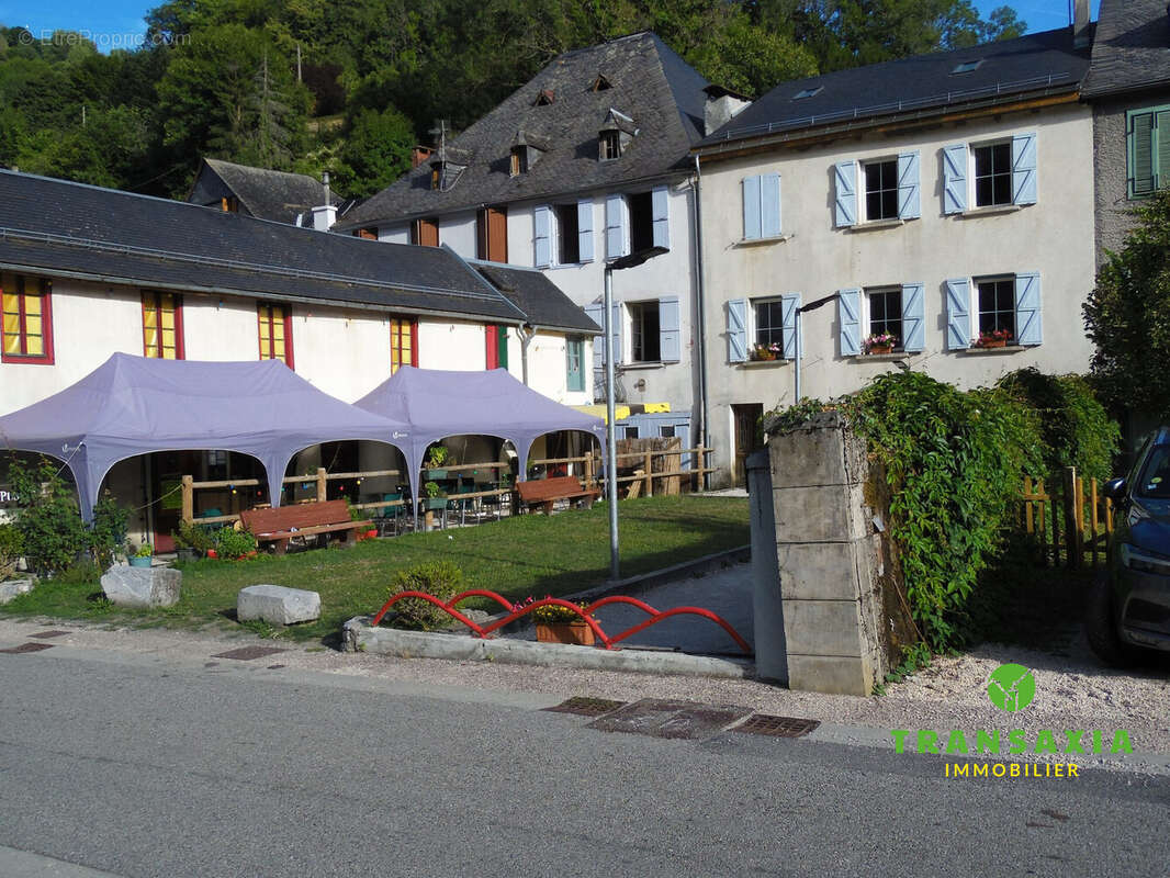 Vue de face - Maison à SAINT-LARY
