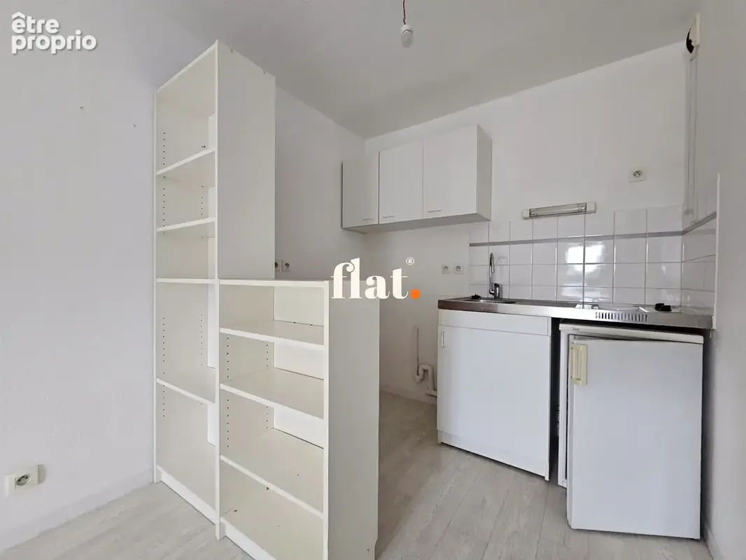 NANTES ouest - Appartement T2 - 37m2 - DPE C - aucuns travaux - 1 chambre séparée avec placard - photo 3