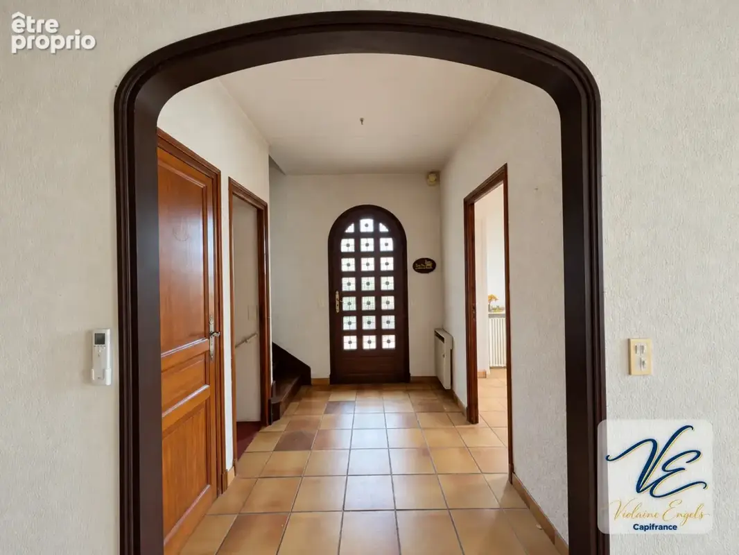 ARGENS-MINERVOIS – Maison de caractère avec 4 chambres, terrasses, jardin arboré et garage - photo 2