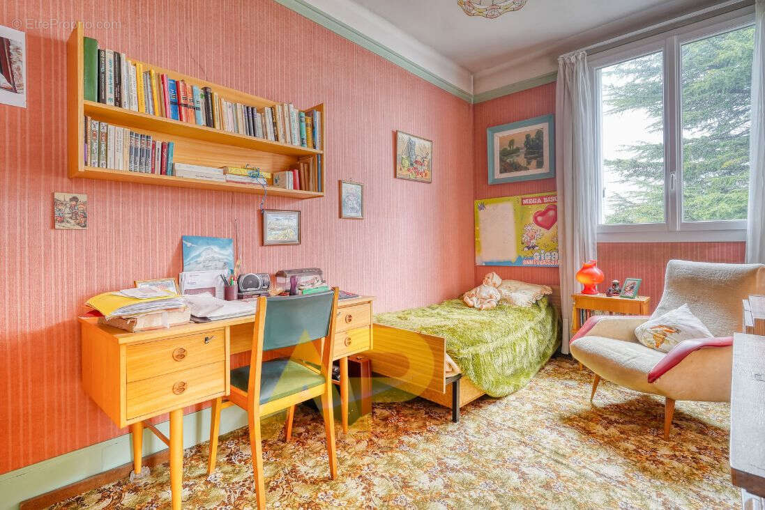 Maison à LE PLESSIS-ROBINSON