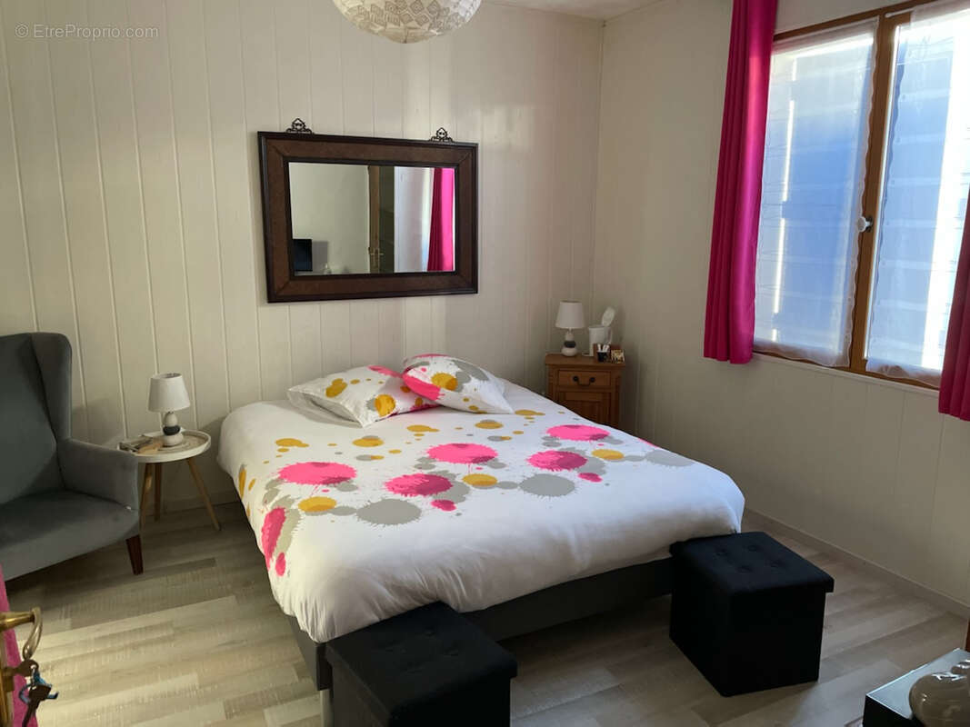 Maison à PORTES-EN-VALDAINE