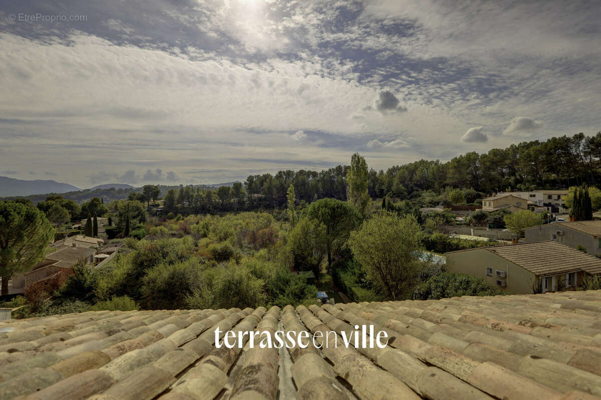 Maison à LA BOUILLADISSE