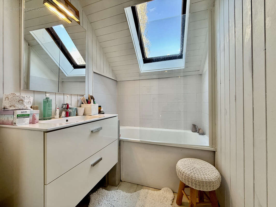 Maison à VILLEFONTAINE