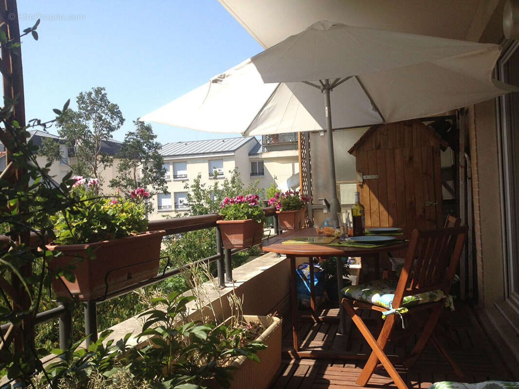 Appartement à LA GARENNE-COLOMBES