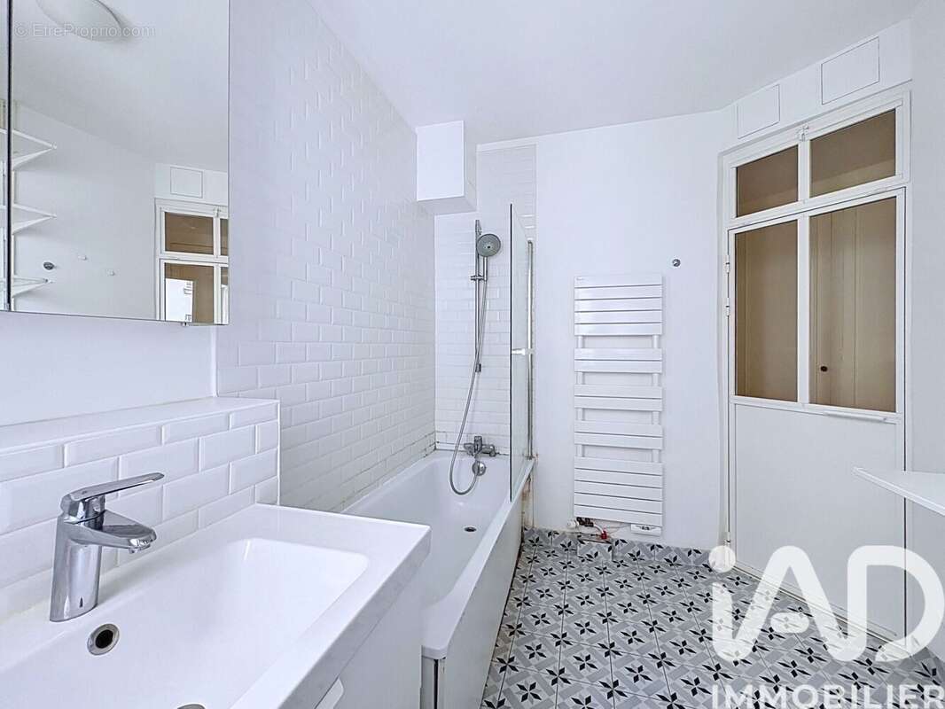 Photo 8 - Appartement à PARIS-19E