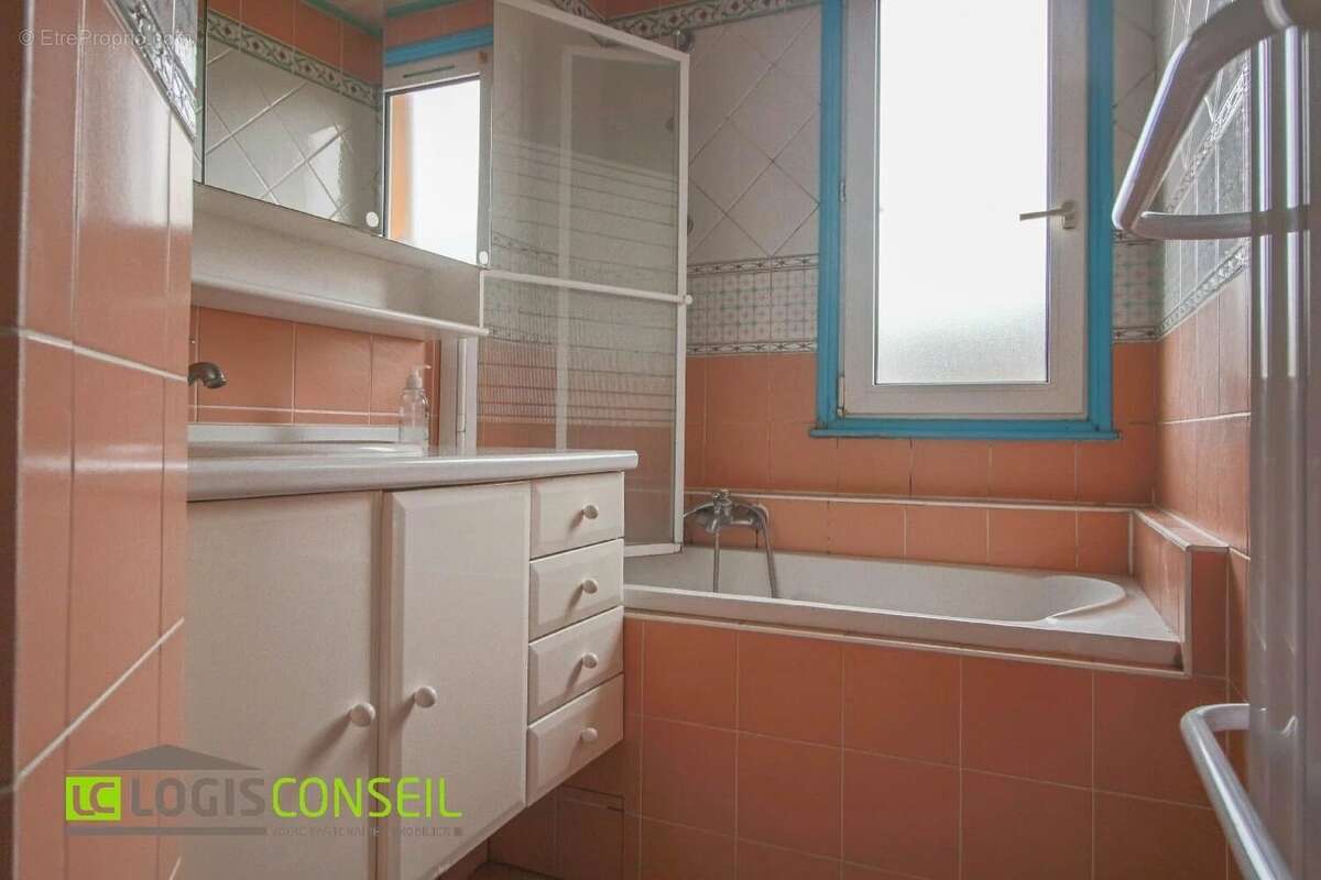 Appartement à LE PLESSIS-ROBINSON