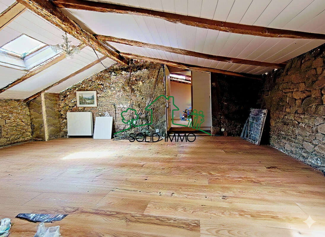 Maison à LABASTIDE-SUR-BESORGUES