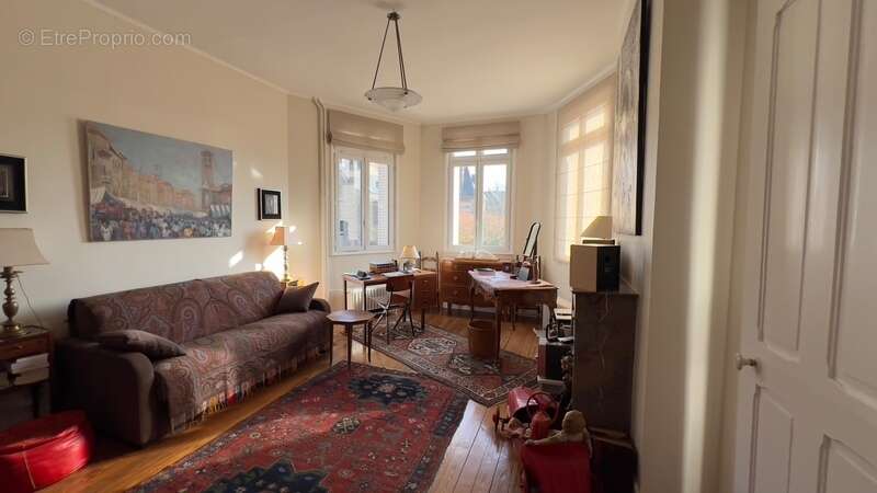 Maison à MONT-SAINT-AIGNAN