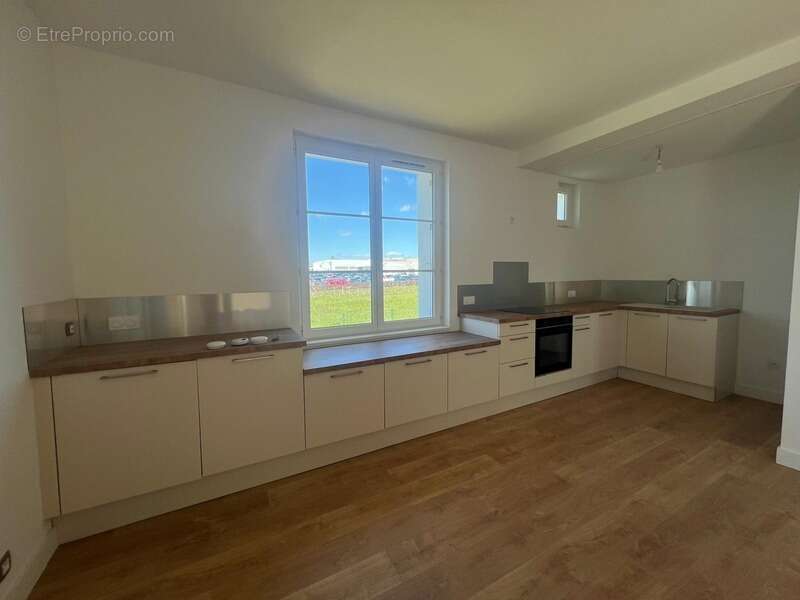 Appartement à SAINT-CYR-SUR-LOIRE