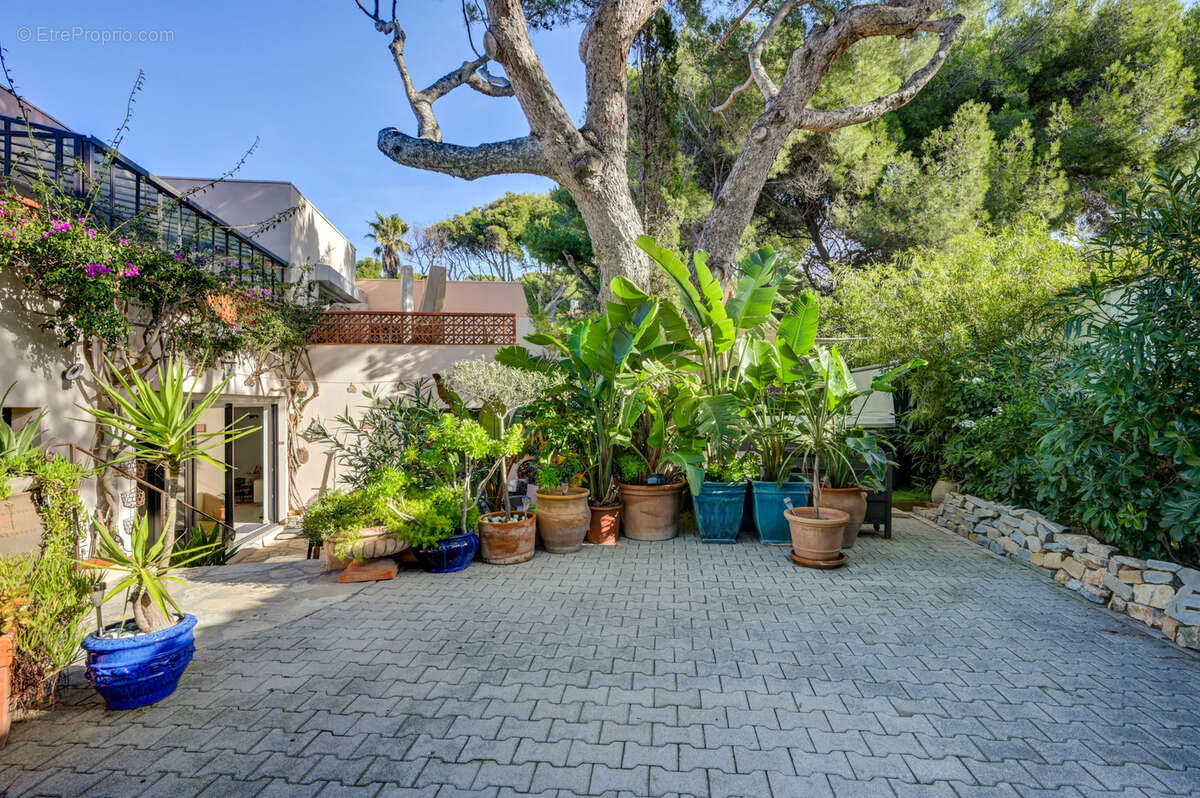 Appartement à SANARY-SUR-MER