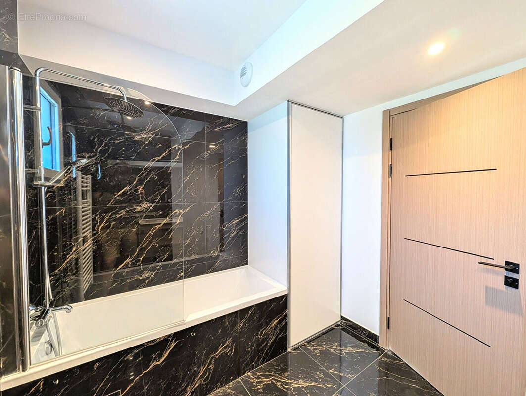 Appartement à AIX-LES-BAINS