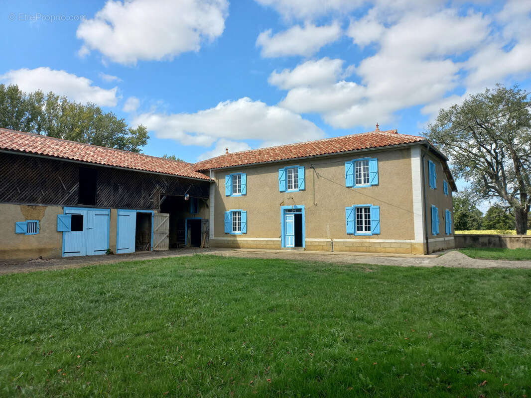 Maison à MIRANDE
