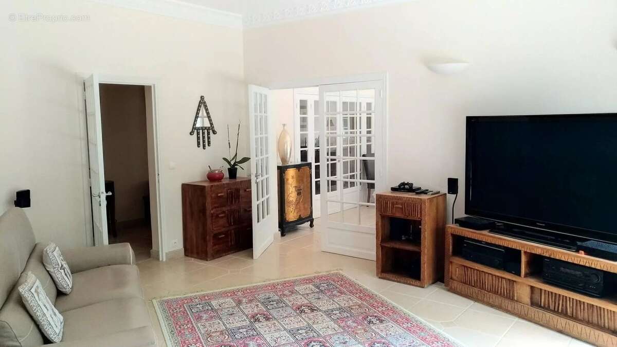 Maison à LES LOGES-EN-JOSAS