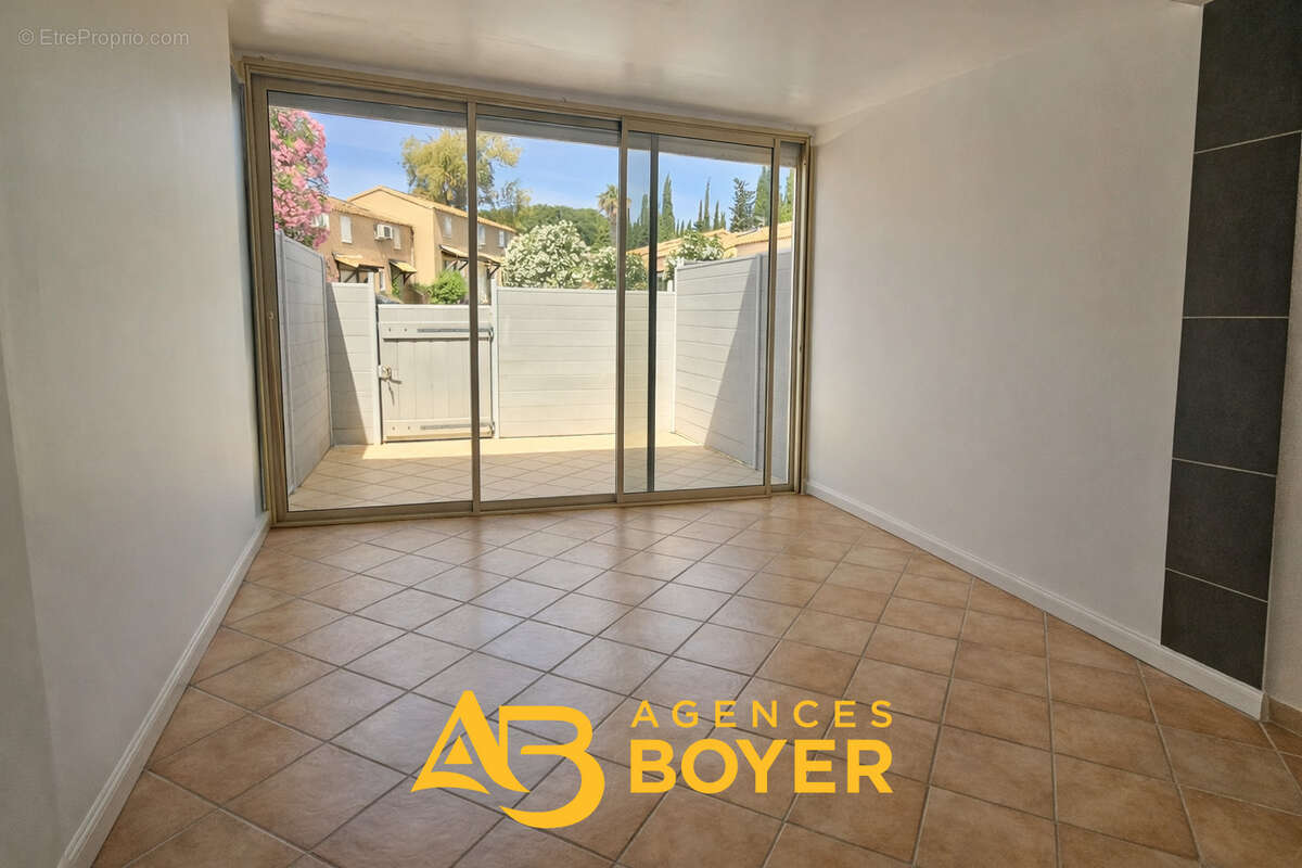 Appartement à SANARY-SUR-MER