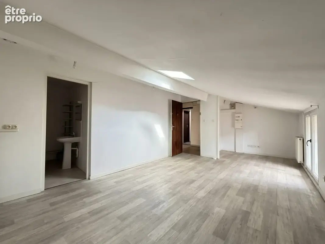 Appartement 1 pièce 28 m² à vendre à Vienne (38200) - photo 3