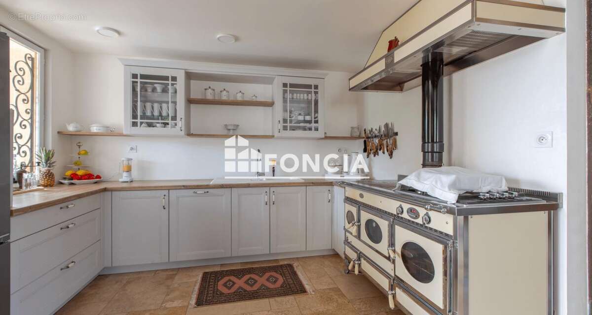 Maison à NAZELLES-NEGRON