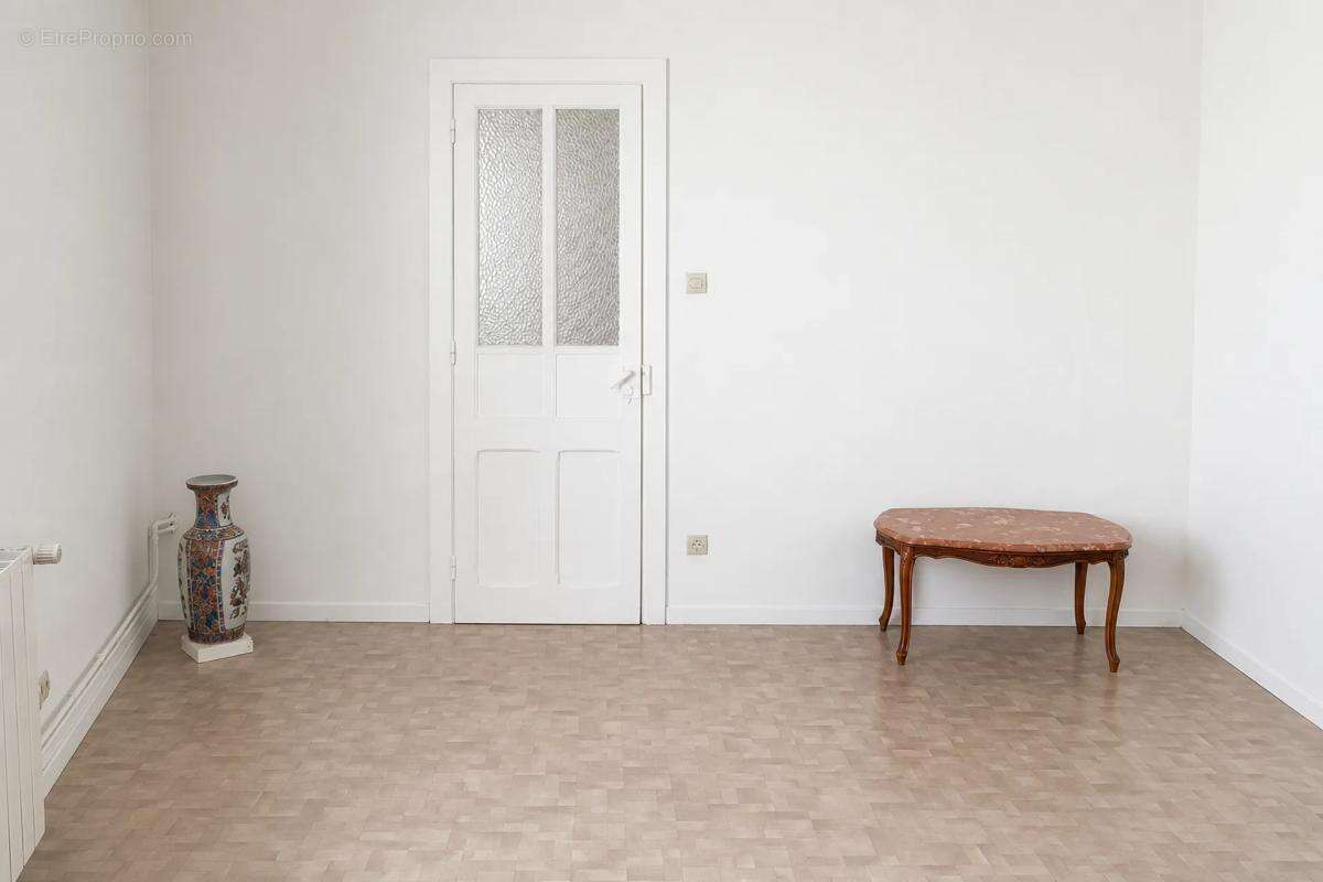 IMMEUBLE de 4 appartements de 306 m² à Bruyères - photo 12