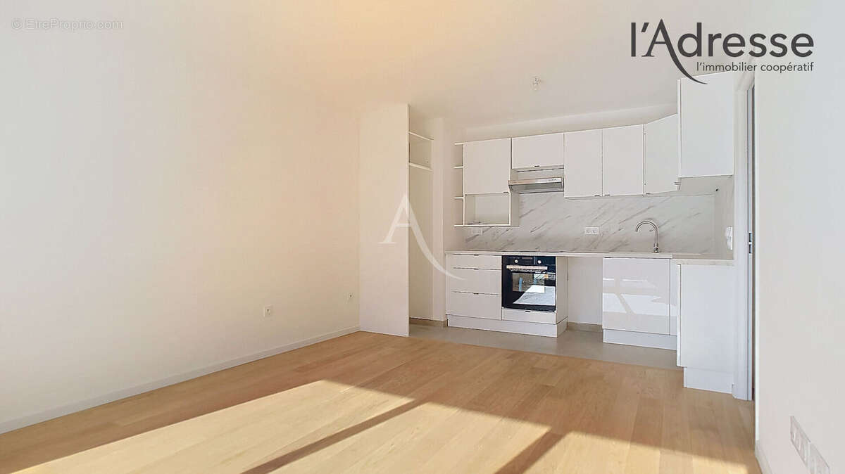 Appartement à SURESNES