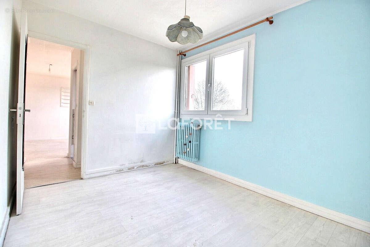 Appartement à GENNEVILLIERS