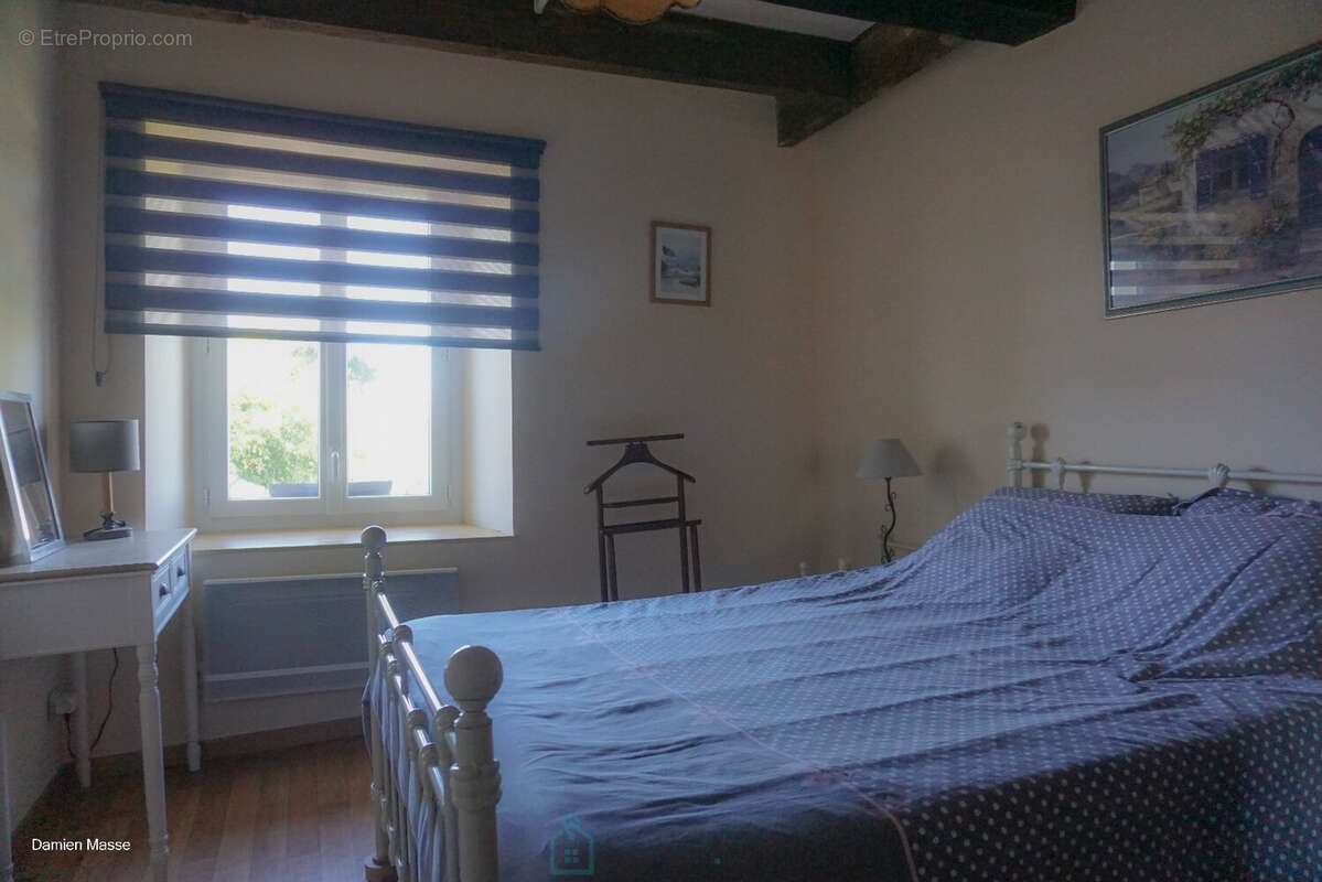 Maison à SAINT-SAUD-LACOUSSIERE