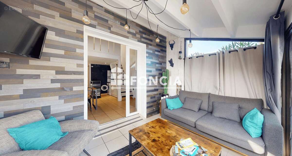 Maison à SAINT-CYPRIEN