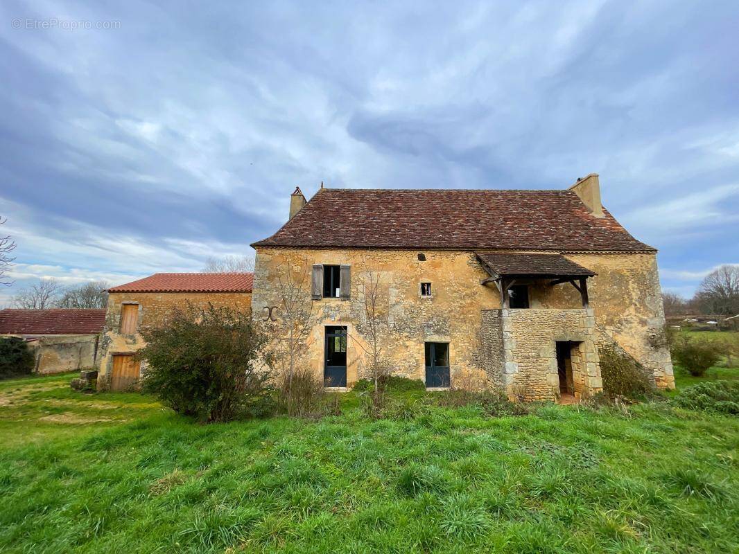 Maison à PRESSIGNAC-VICQ