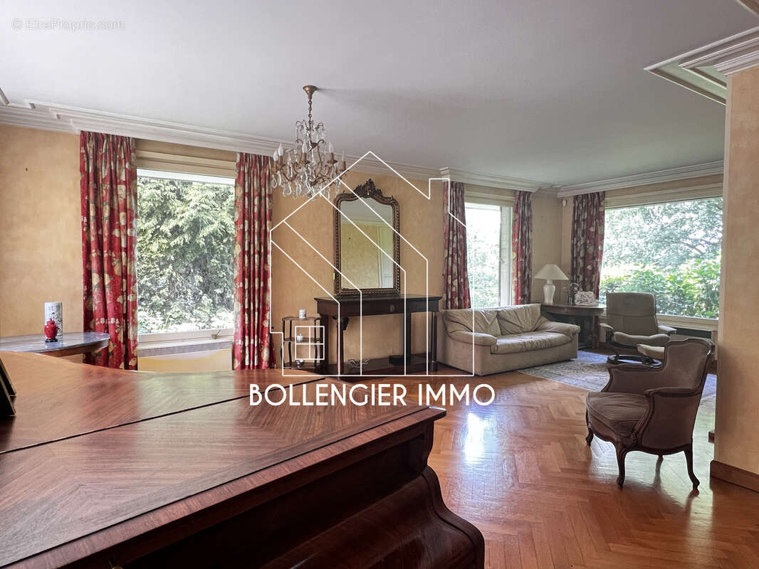 Maison à SAINT-FLORIS