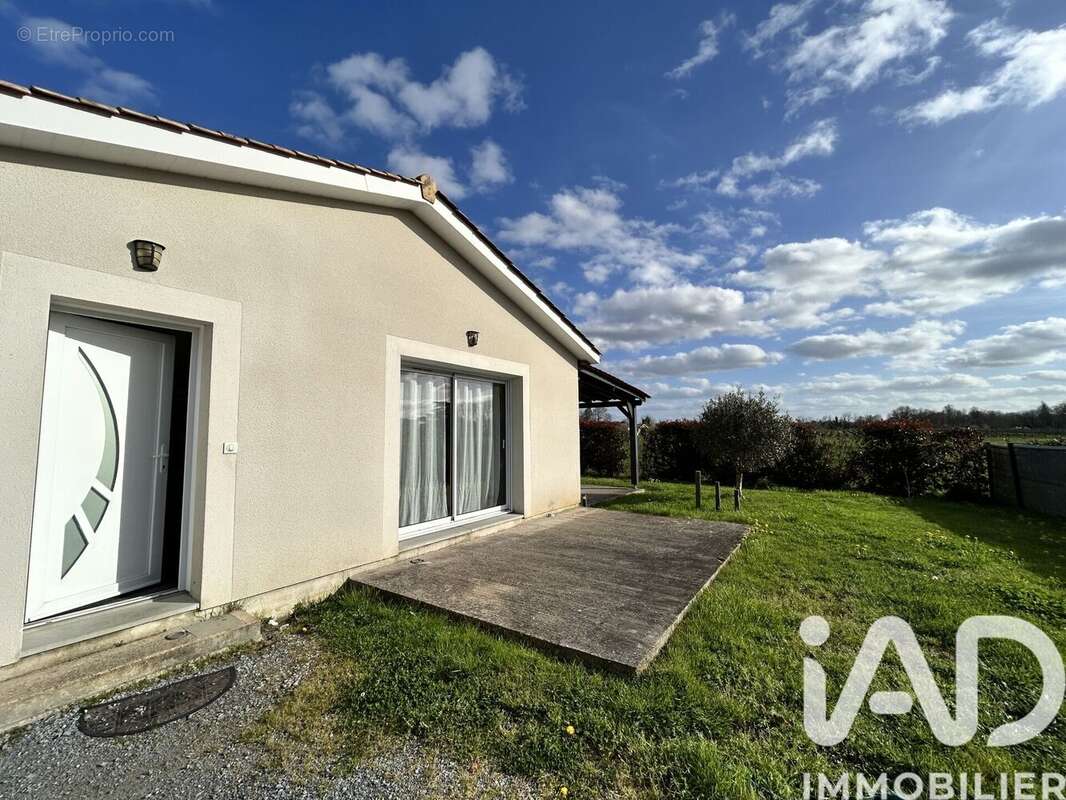 Photo 5 - Maison à SAINT-PIERRE-DE-MONS