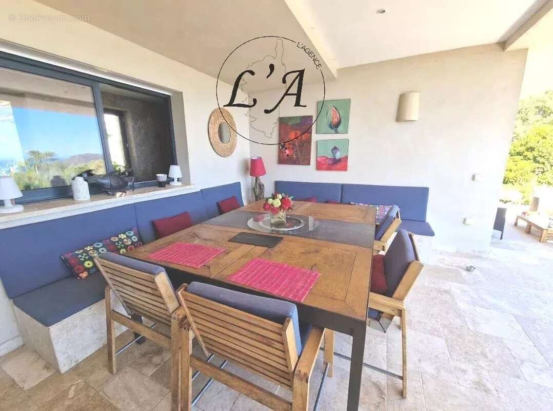 Maison à PORTO-VECCHIO