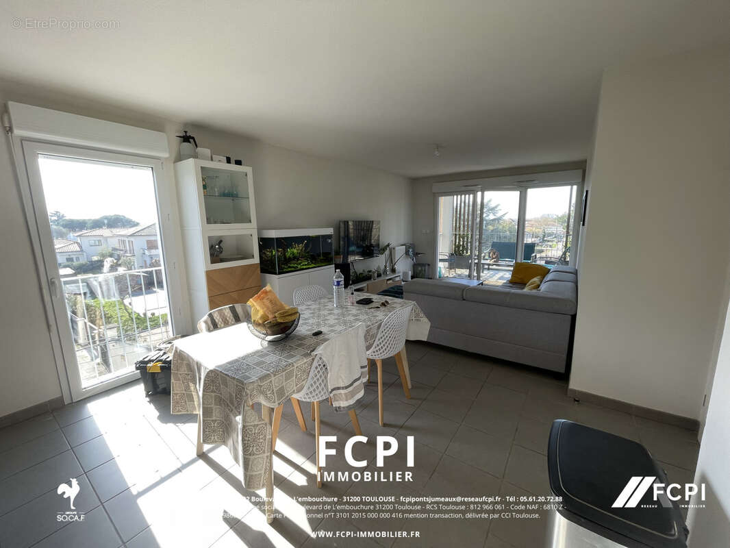 Appartement trois pièces 63 m2 - CUGNAUX - photo 6