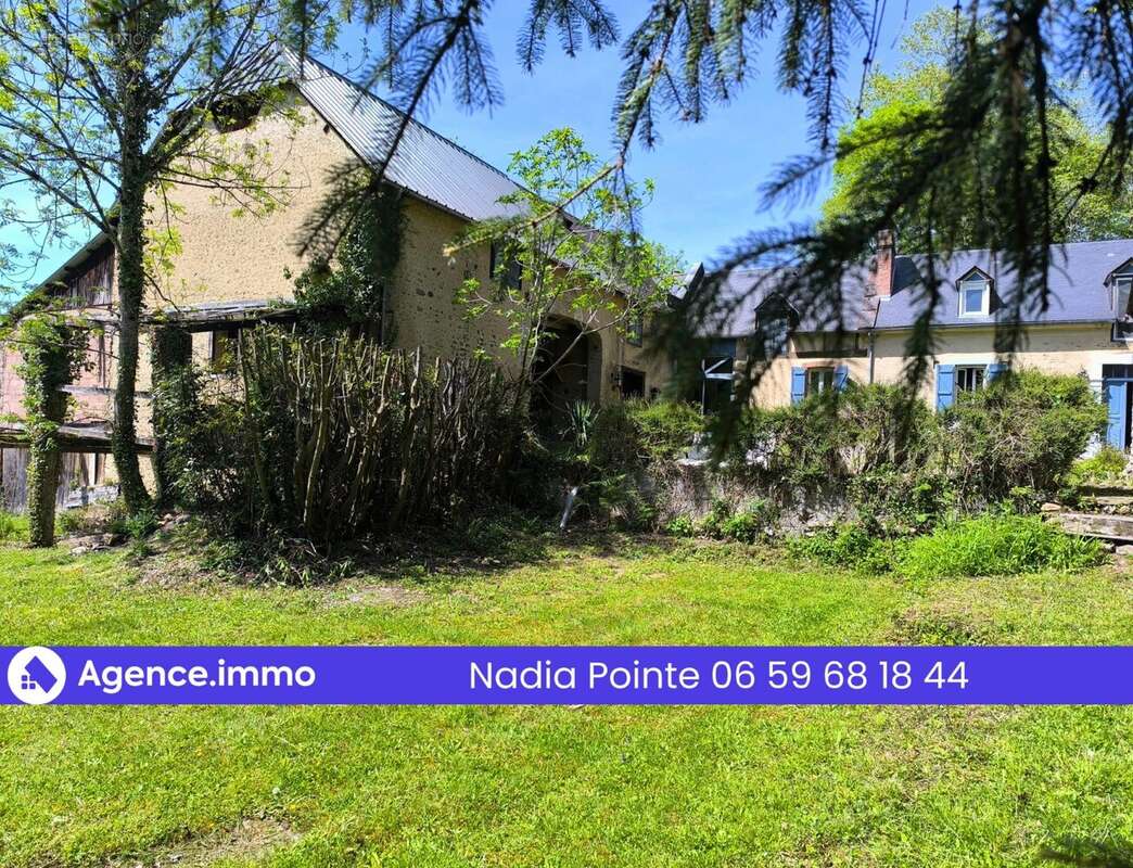Maison à ESPOEY