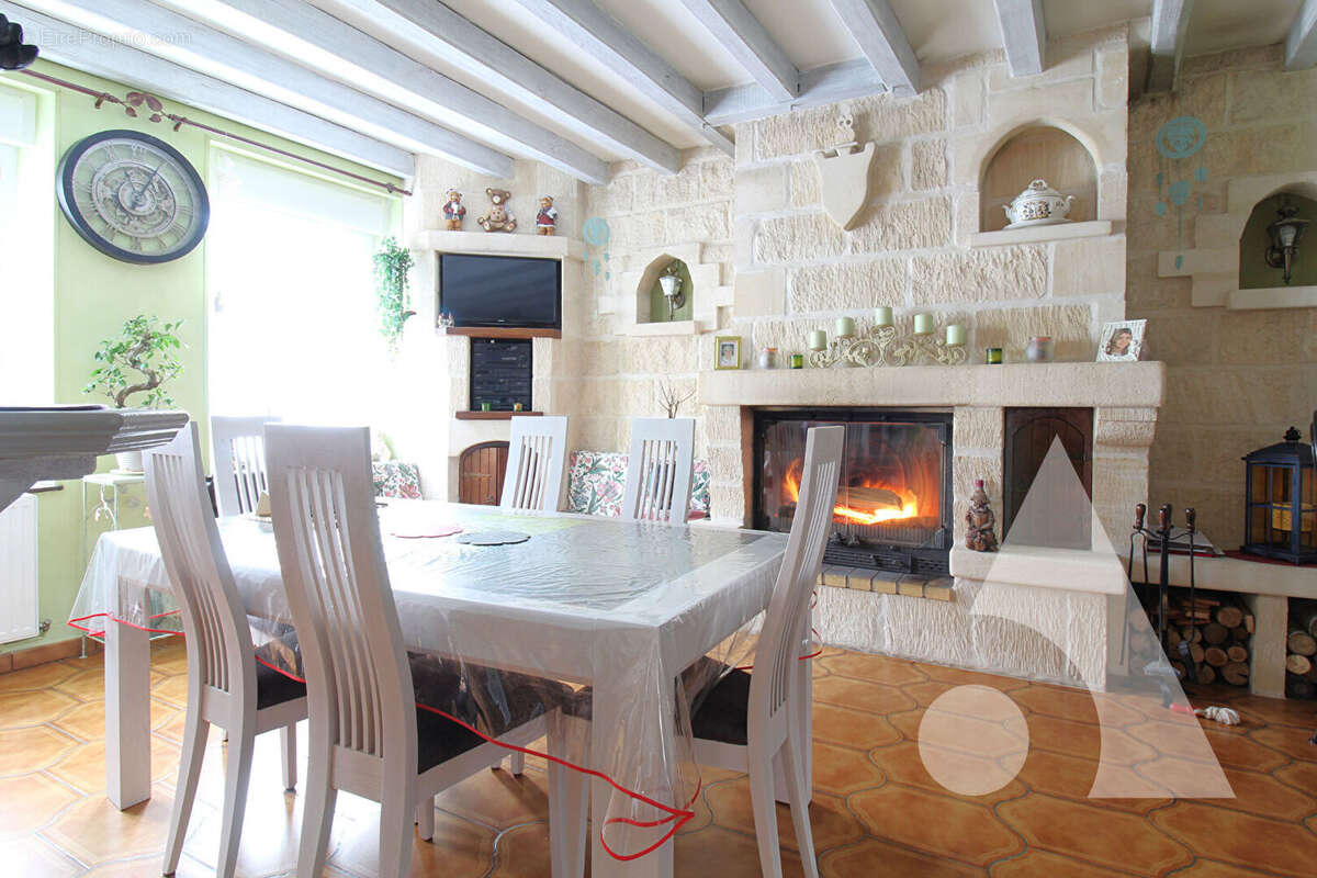 Maison à GRANDFRESNOY