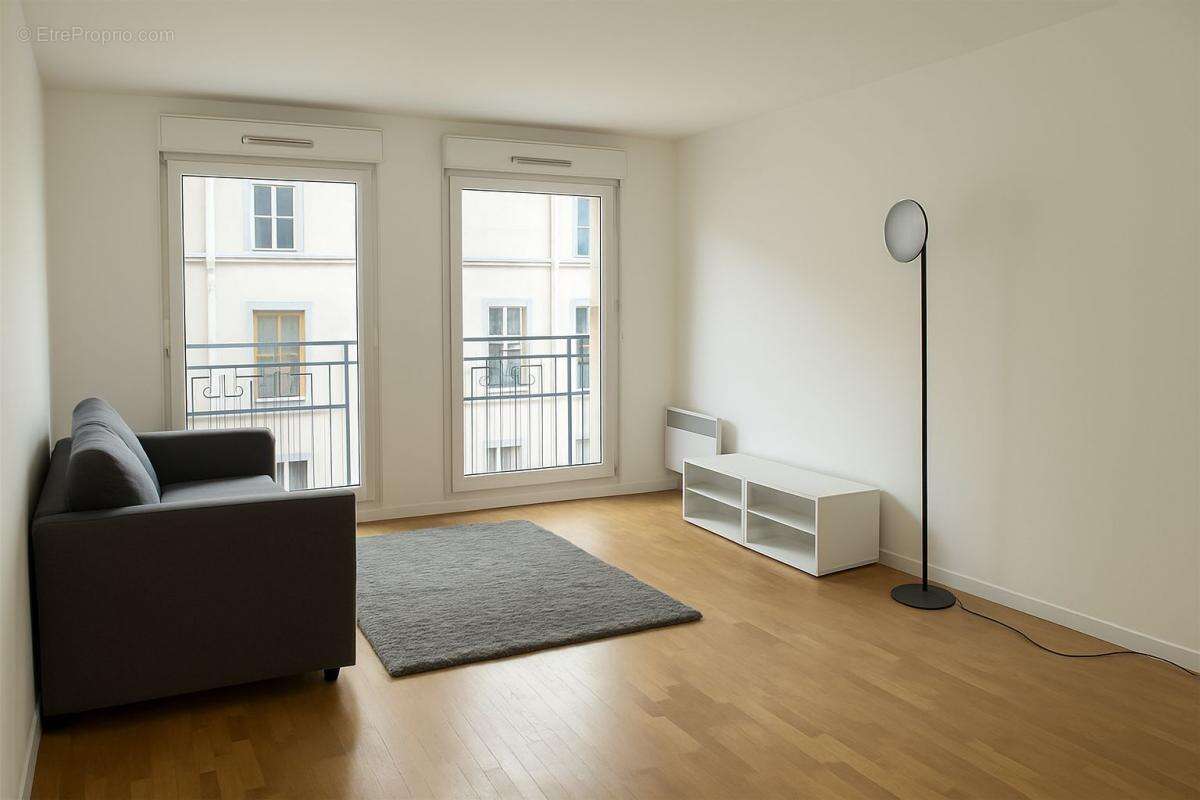 Appartement à PARIS-11E