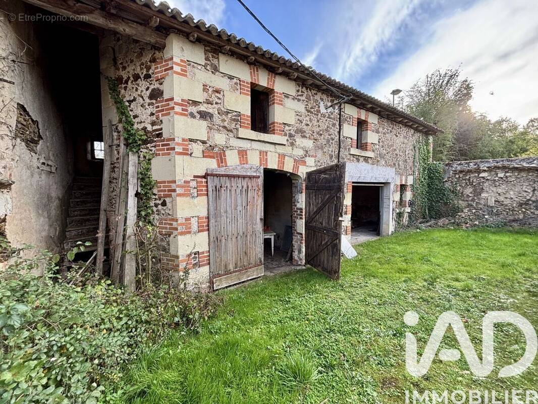 Photo 1 - Terrain à CERSAY