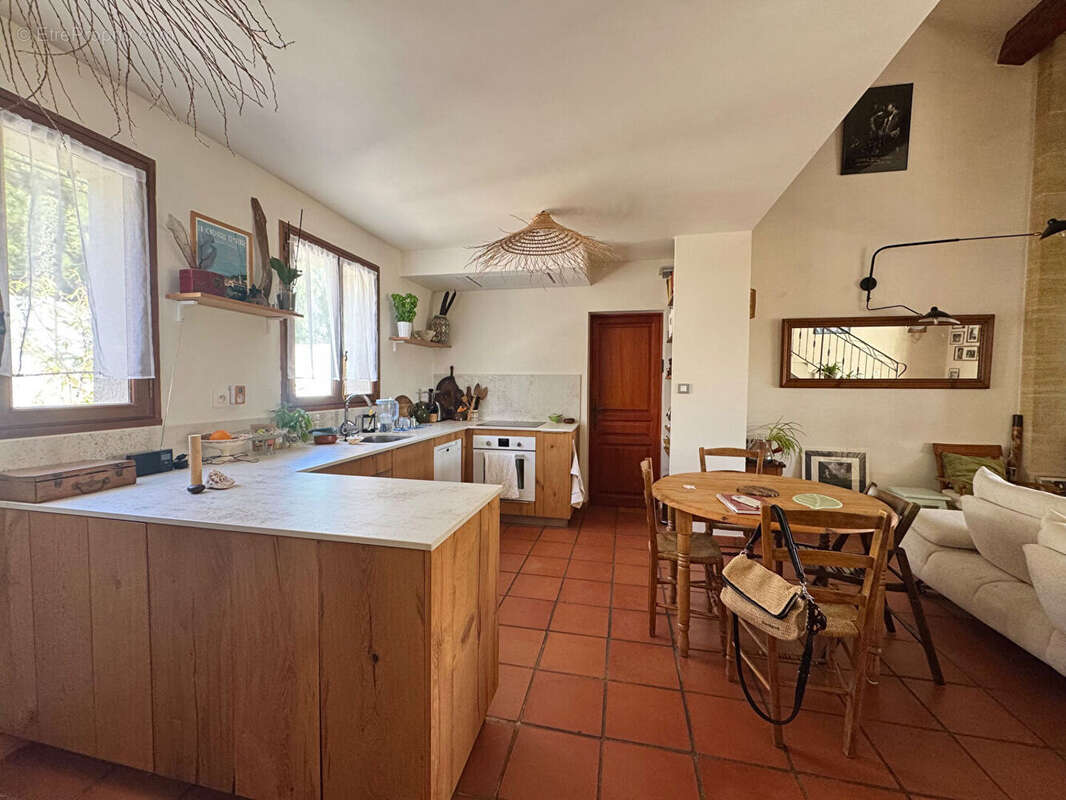Maison La Cadiere D Azur 3 pièce(s) 86.63 m2 - photo 3