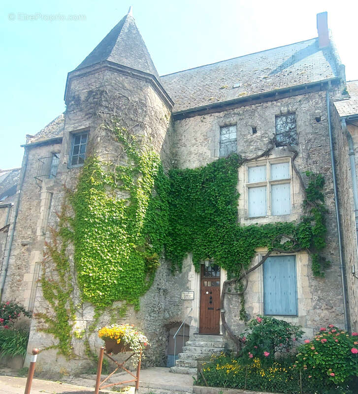 Maison à CORMERY