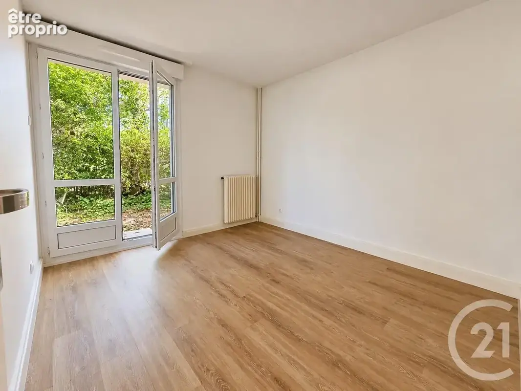 Appartement 44 m² à Saint-Maur-Des-Fosses  - photo 4