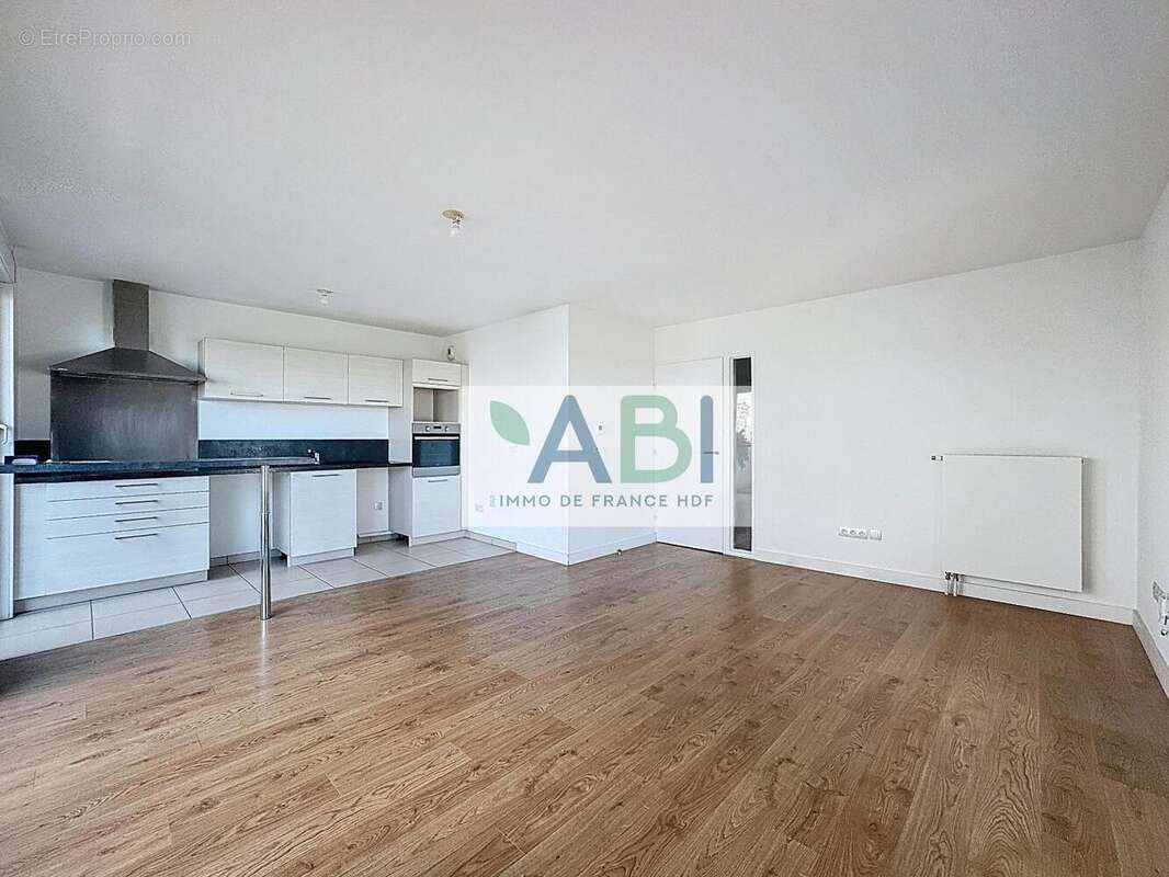   - Appartement à LILLE