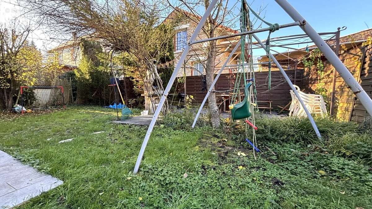 Maison à BOUFFEMONT