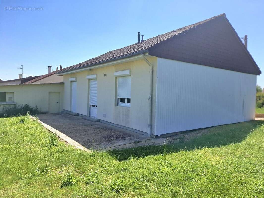 Maison 72 m² à Aigne  - photo 4
